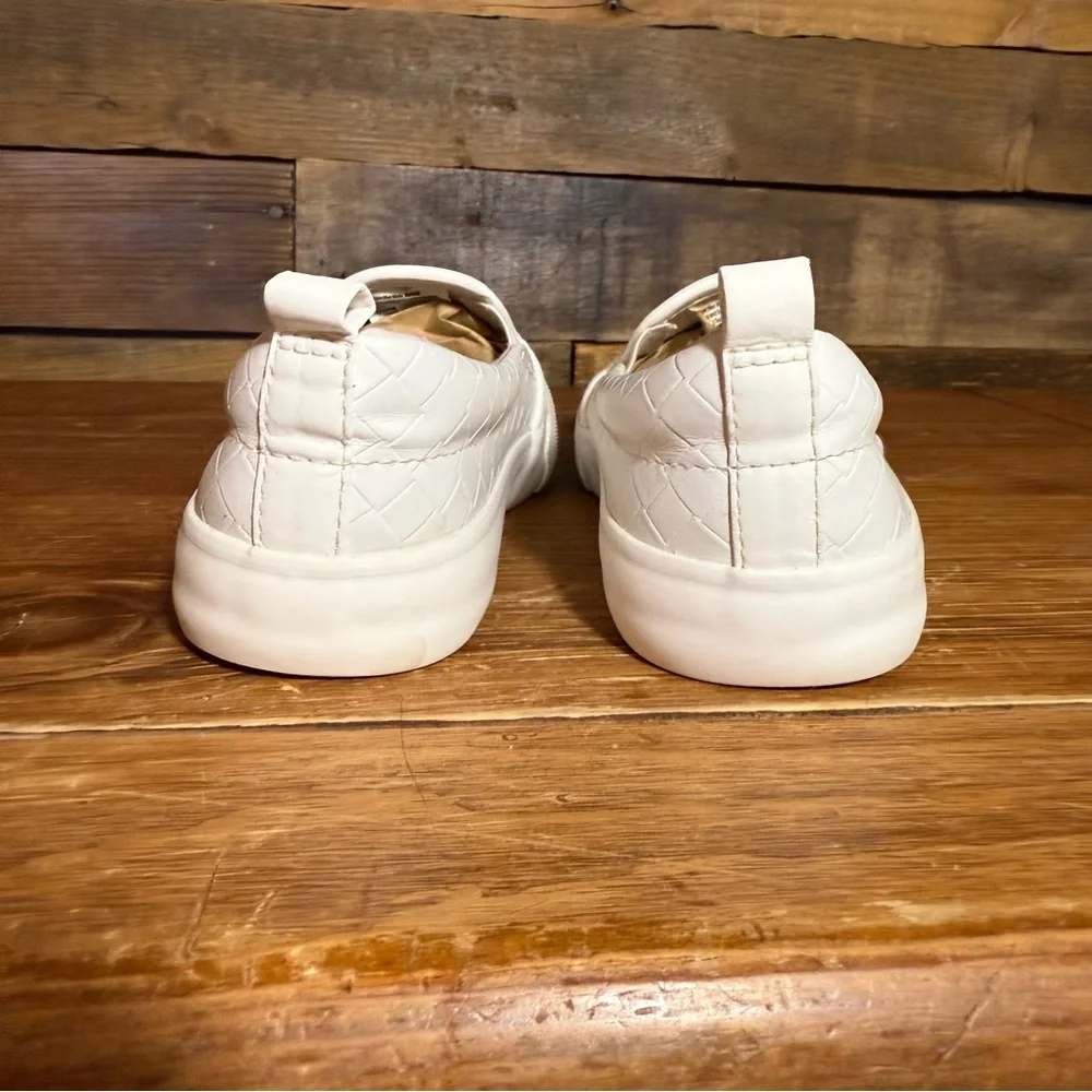 Cat &‎ Jack - Girls' Hailey Slip-On Sneakers, White, Size 2 Kids
